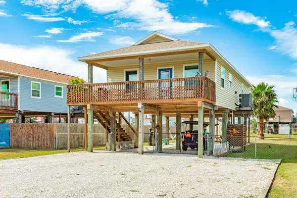 429 Seabean Street, Surfside Beach, TX 77541