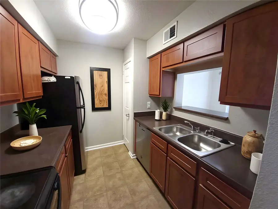 8100 Creekbend Drive #135, Houston, TX 77071 - #2