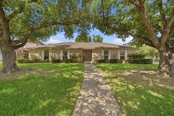 2902 Robinson Road, Missouri City, TX 77459