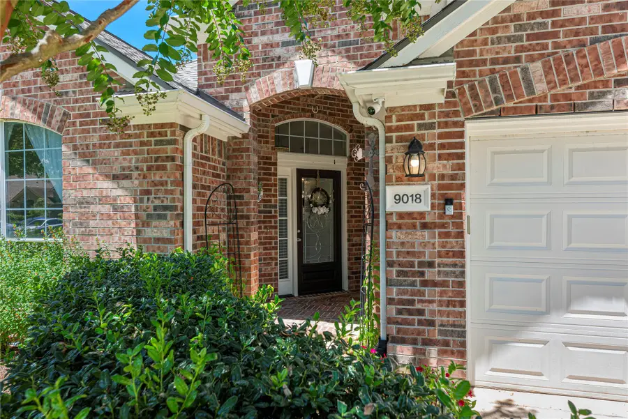 9018 Heather Springs Drive, Spring, TX 77379 - Image #3