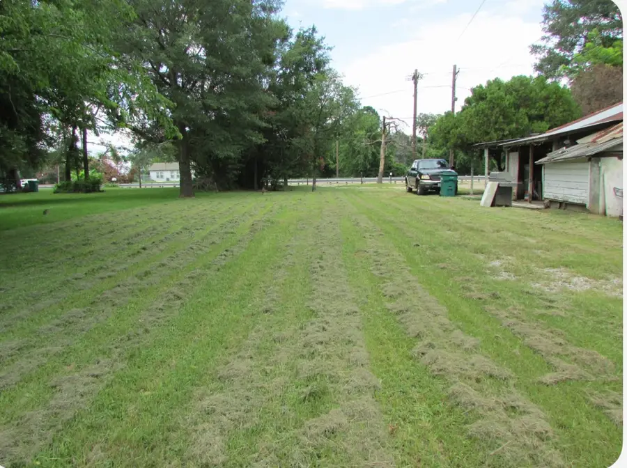 363 W Santa Fe Street, Conroe, TX 77301 - Image #2