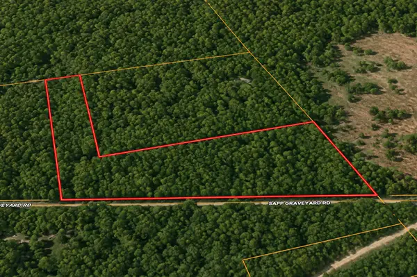 6350 Sapp Graveyard Road, Kountze, TX 77625
