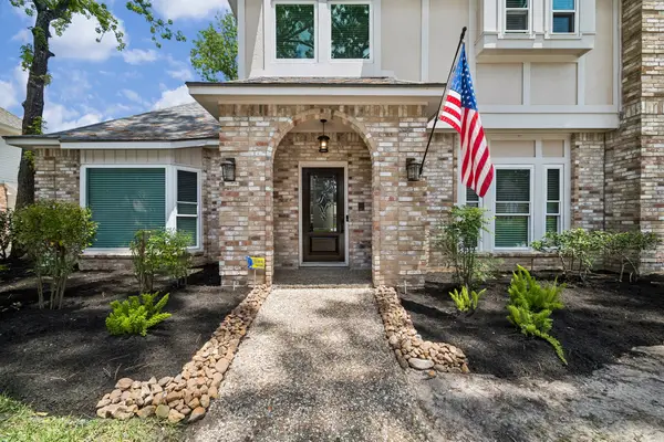 2906 Eagle Creek Drive, Kingwood, TX 77345