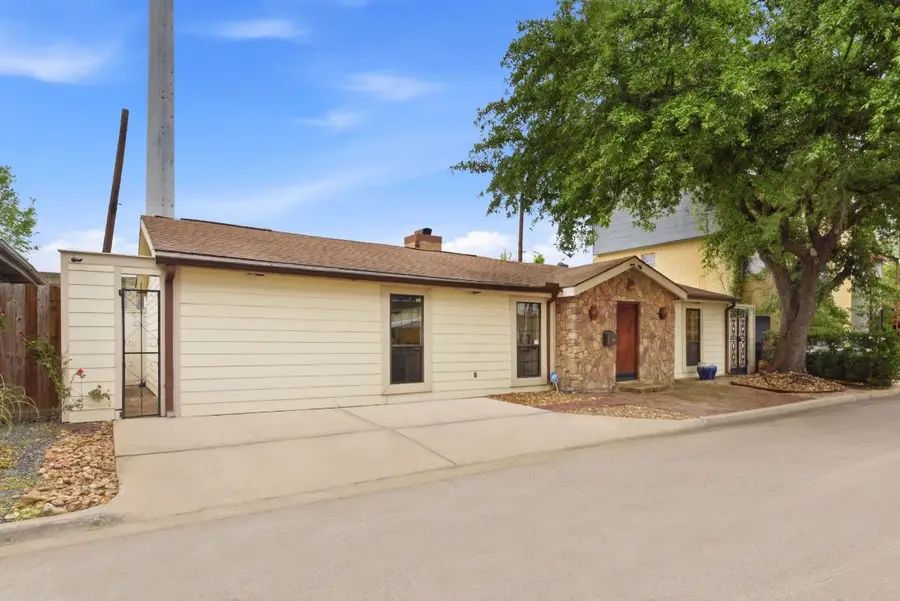 1918 Vassar Street, Houston, TX 77098 - #2