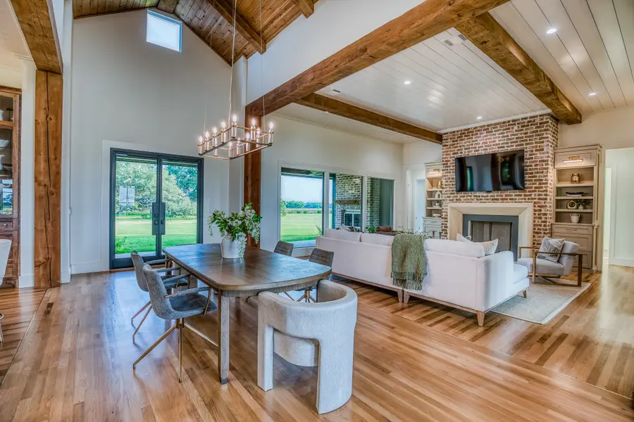 104 Hartfield Hill Ln, Round Top, TX 78954 - Image #2