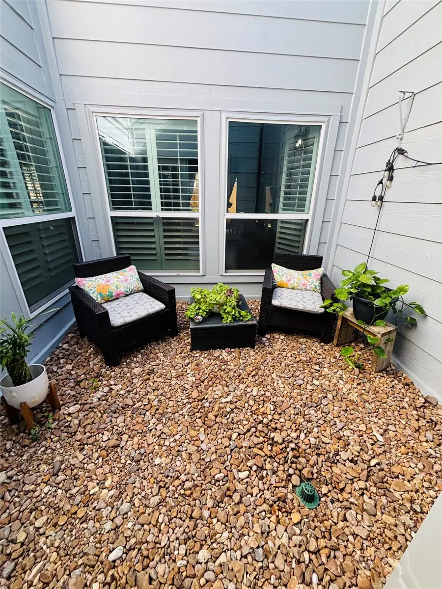 2207 Cottonwood Court, Missouri City, TX 77459 - Image #3