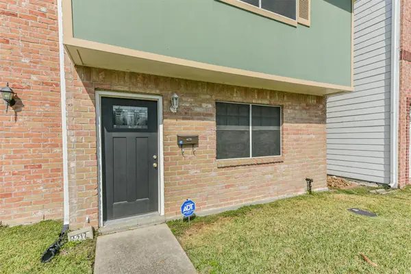 4217 Benard Court #9, Pasadena, TX 77503