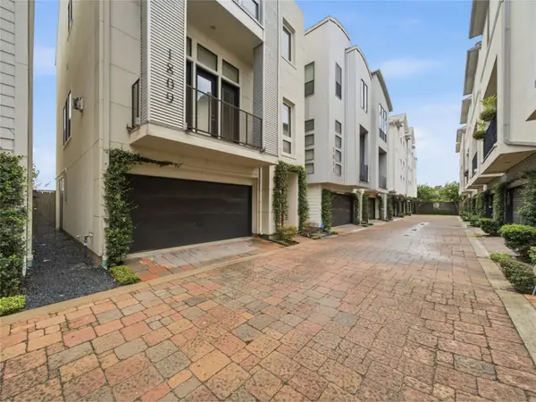 1809 Dart Street, Houston, TX 77007
