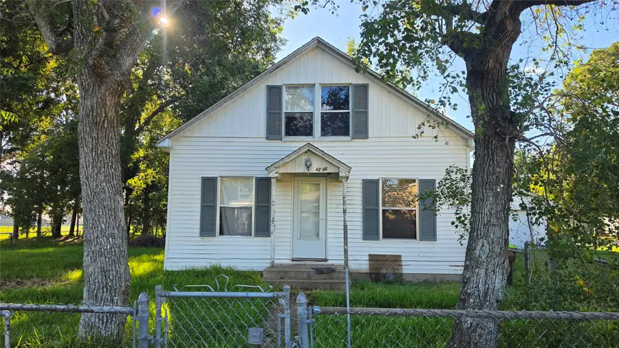 4206 Sycamore Avenue, Bay City, TX 77414 - #3