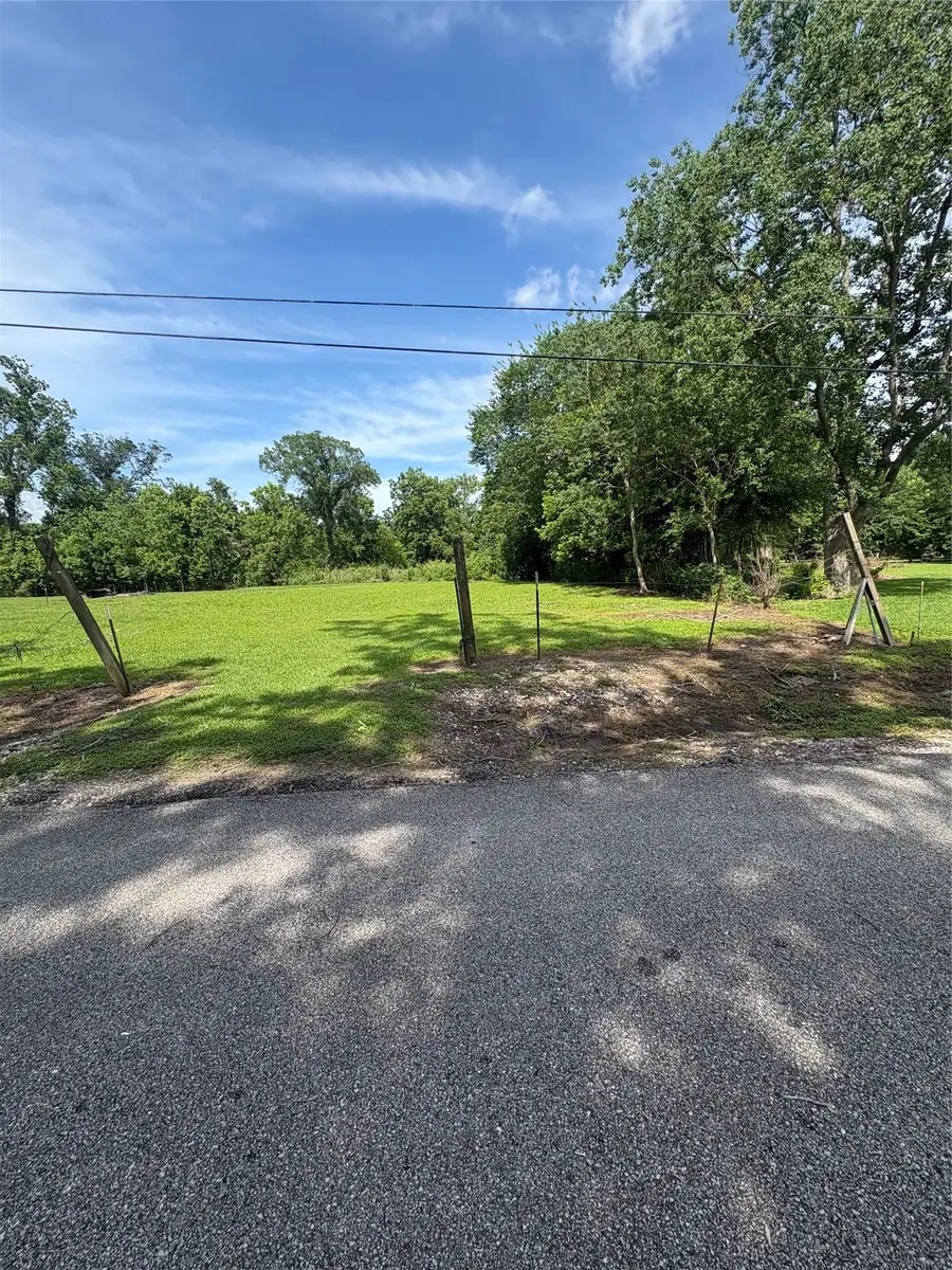 1907 Bell Street, Dayton, TX 77535 - #3