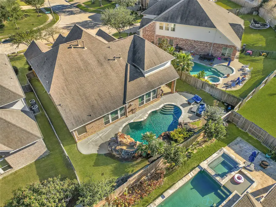 1110 Parkers Creek Lane, Friendswood, TX 77546 - Image #2