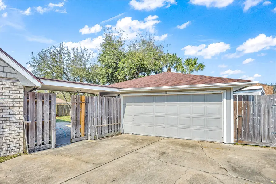 34 W Dansby Drive, Galveston, TX 77551 - #2