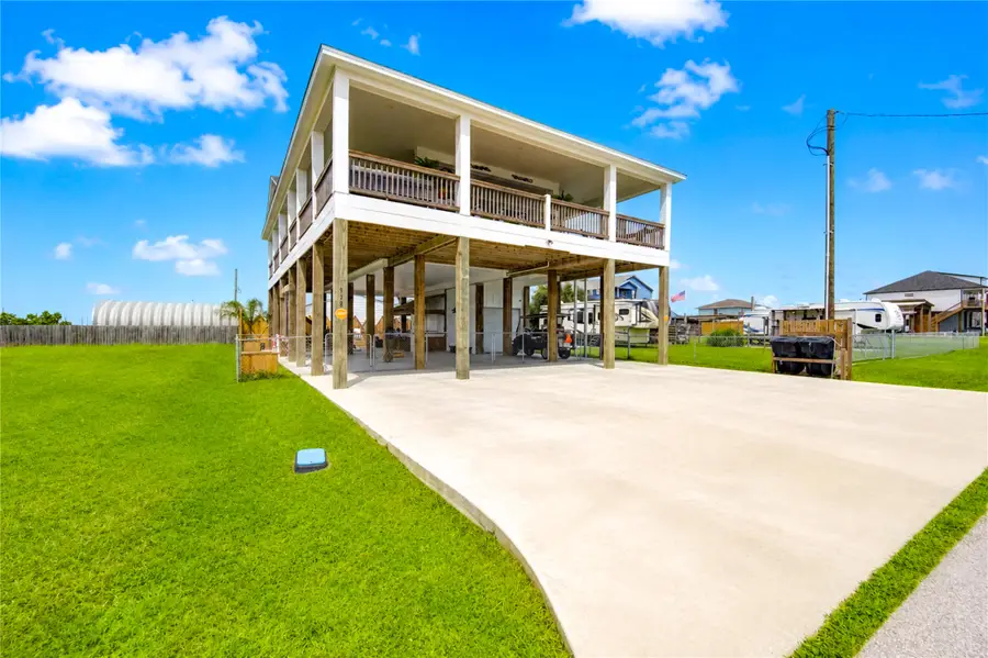 952 Sandollar, Crystal Beach, TX 77650 - #3