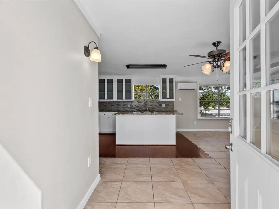 917 21st Street Street, San Leon, TX 77539 - Image #2