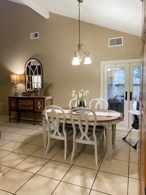 810 Live Oak Avenue, Bay City, TX 77414 - Image #2