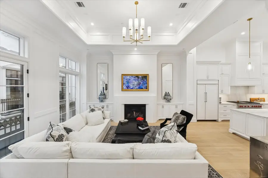 1335 Peden Street, Houston, TX 77006 - Image #2