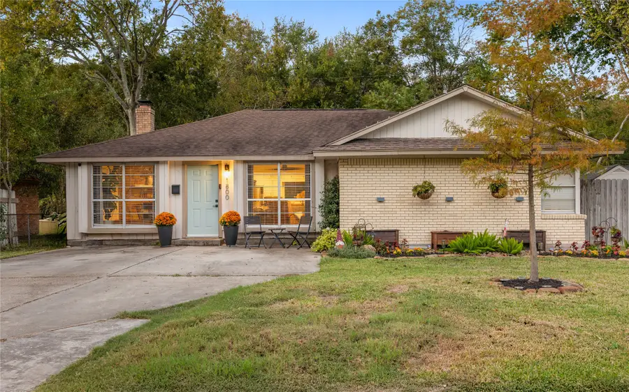 1800 Sheridan Drive, Baytown, TX 77520 - Image #2