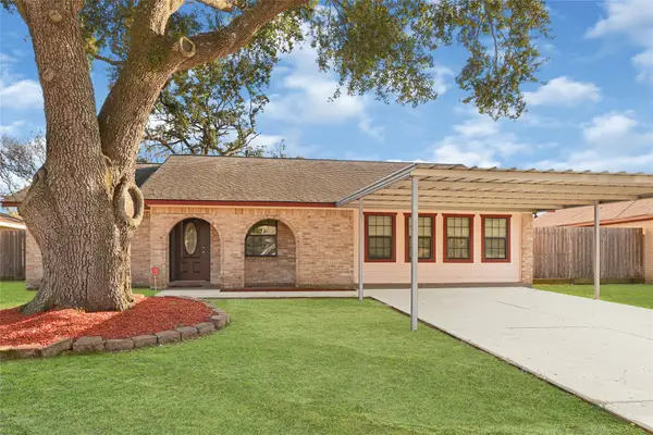 5006 Apala Dr, Houston, TX 77032