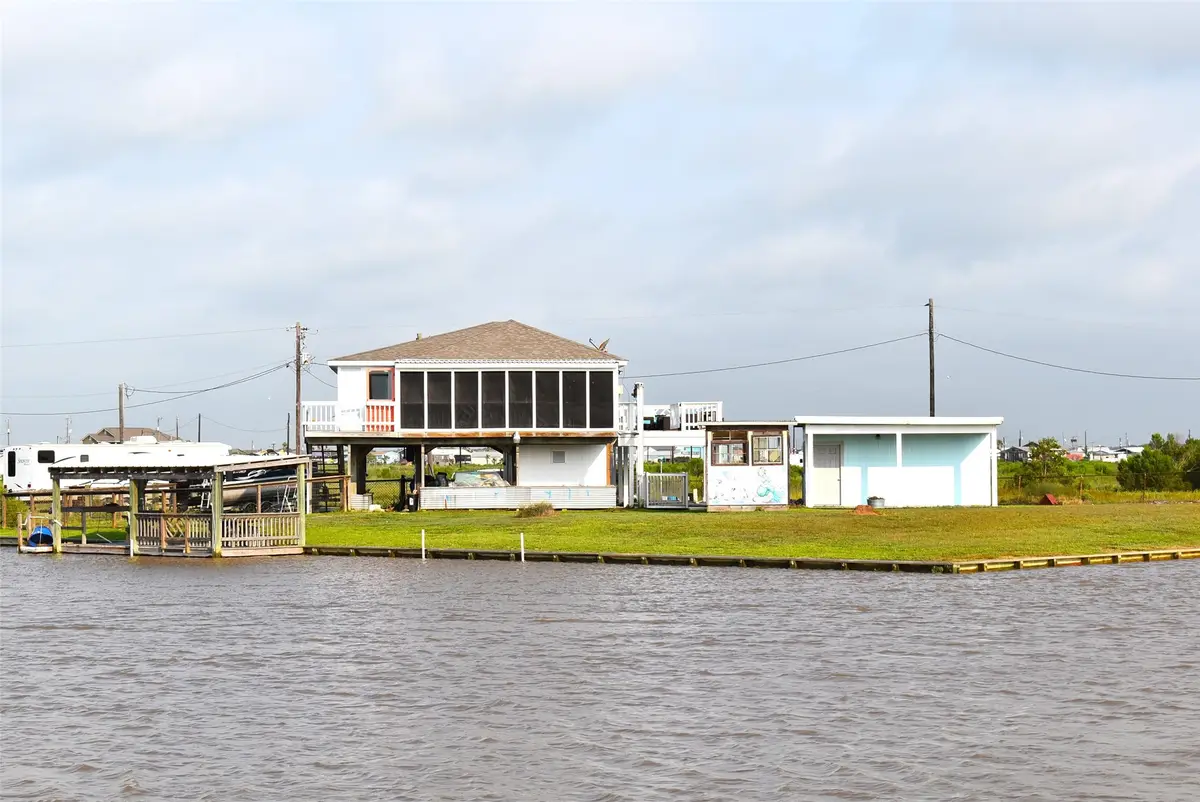 11 Chimaera Road, Sargent, TX 77414 - Image #1