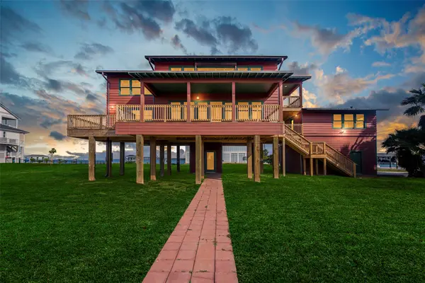 516 91st Street, Galveston, TX 77554