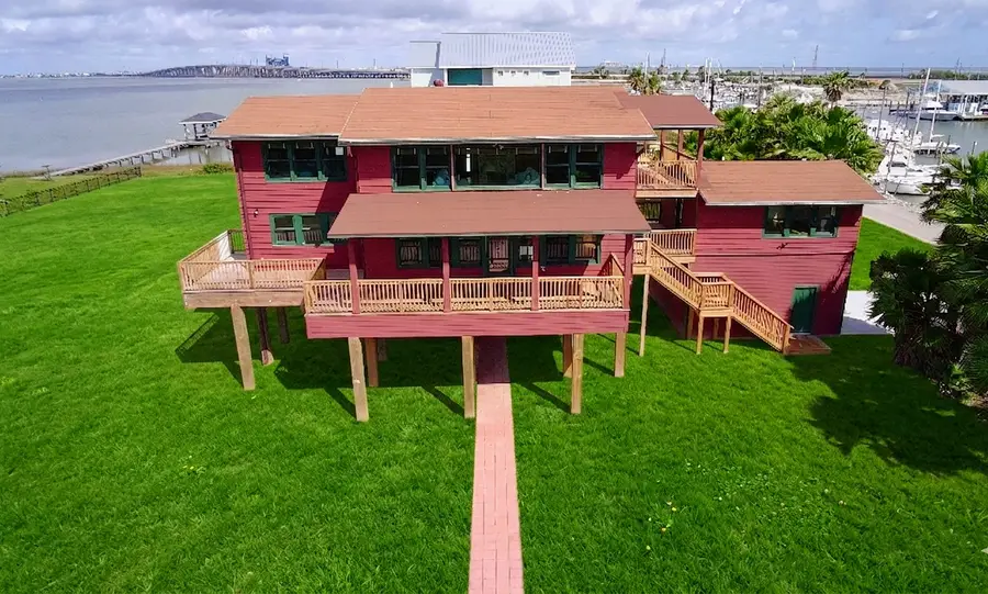 516 91st Street, Galveston, TX 77554 - #2