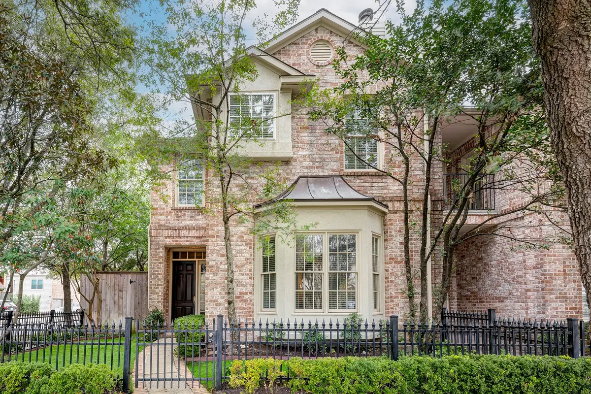 2740 Wroxton Road, West University Place, TX 77005 - Image #1