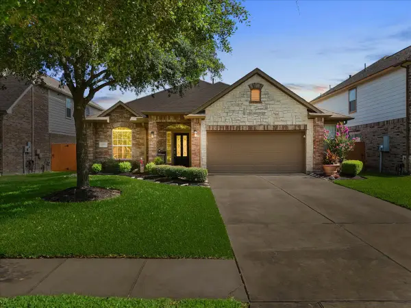 2875 Torano Circle, League City, TX 77573