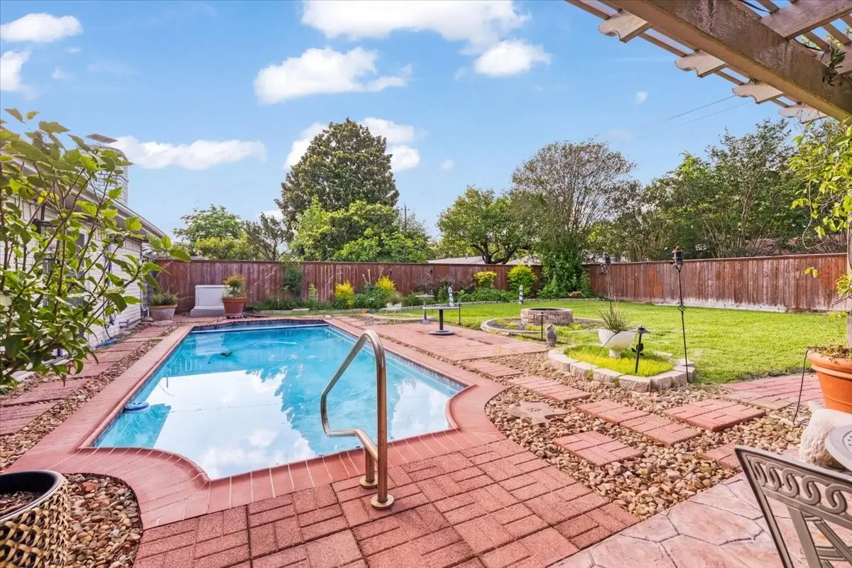 9530 Ravensworth Drive, Houston, TX 77031 - #1