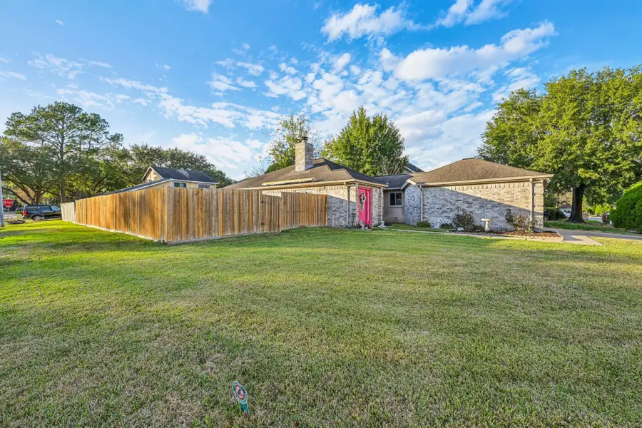 2918 Crest Park Drive, Houston, TX 77082 - Image #2