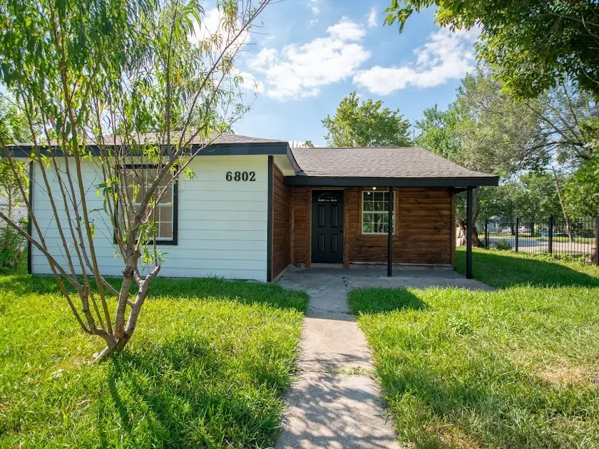 6802 Eastwood Street, Houston, TX 77021 - Image #2