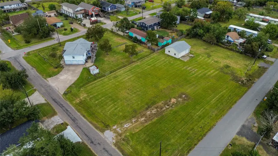 1045 12th Street, Dickinson, TX 77539 - #2