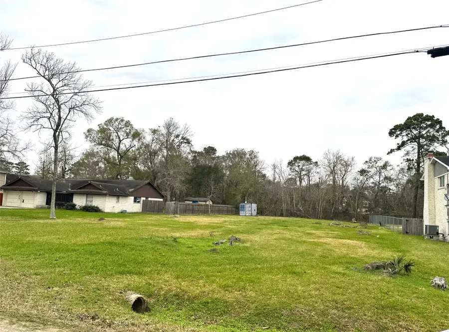 1317 Oak Hollow Drive, Dickinson, TX 77539 - Image #3