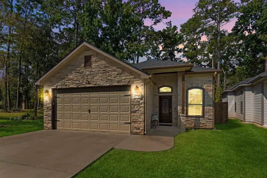 10921 Oriole Place, Conroe, TX 77385 - Image #2