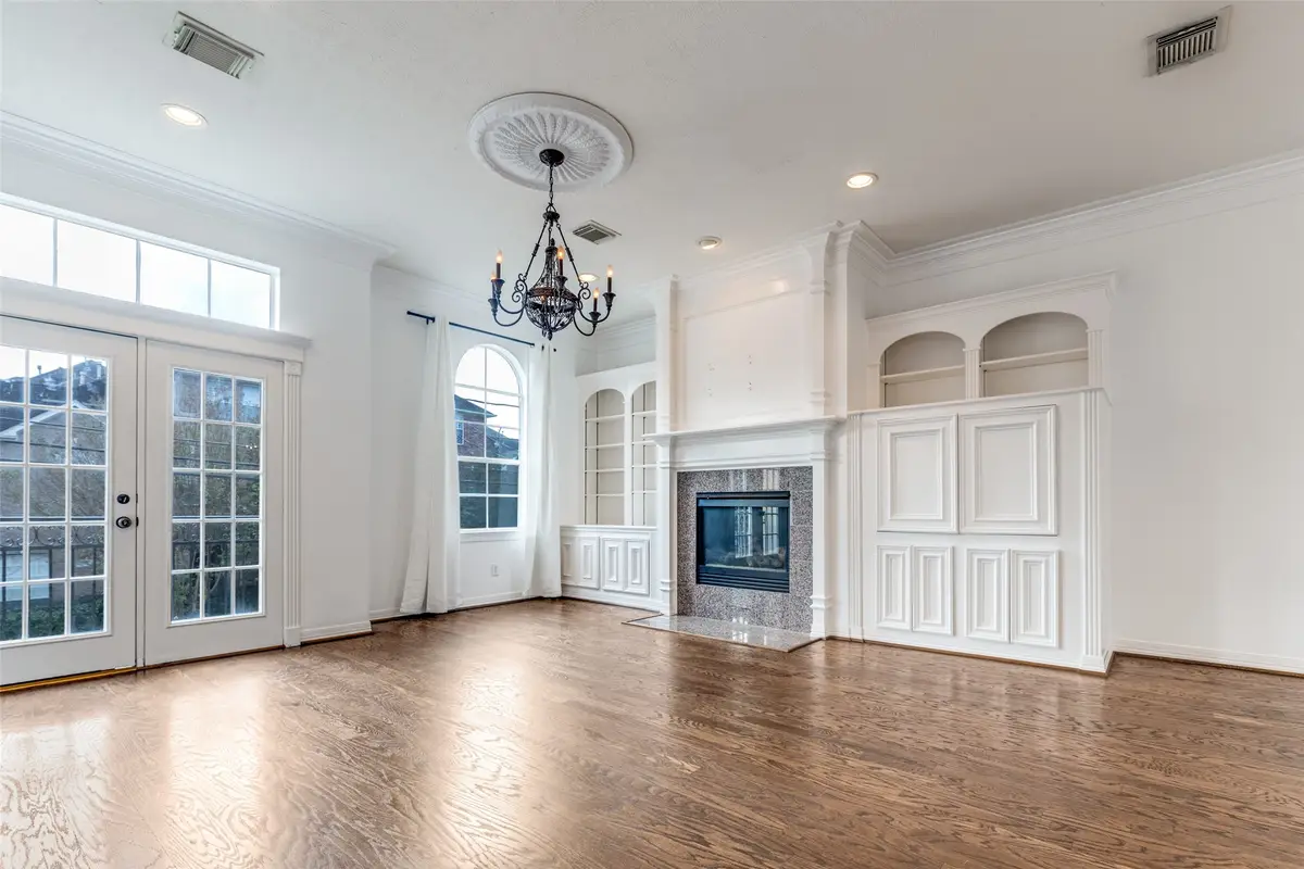 5208 Blossom Street #9, Houston, TX 77007 - Image #1