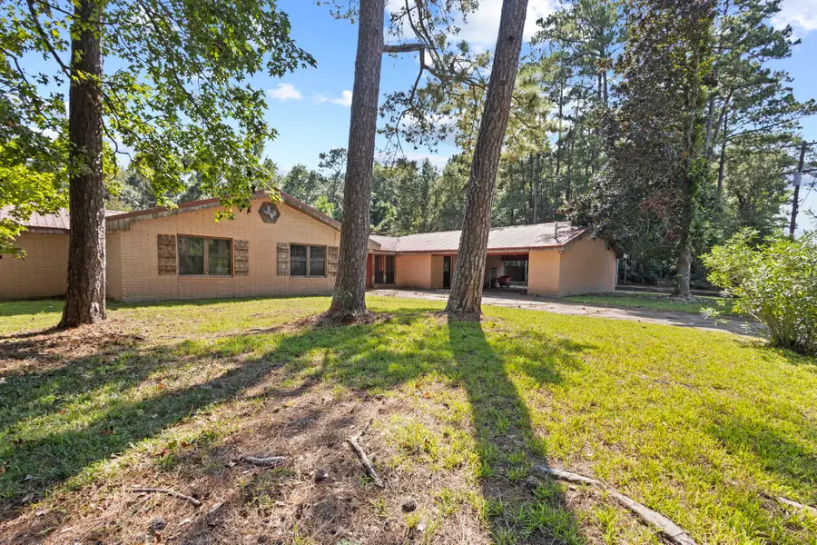 303 W Stringer Street, Kirbyville, TX 75956 - Image #2