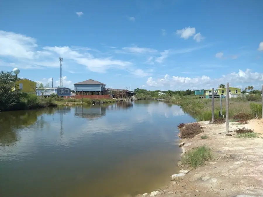 00 Bayou Lane, Hitchcock, TX 77563 - Image #3