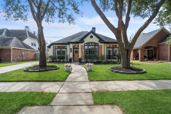 2718 Five Oaks Drive, Missouri City, TX 77459