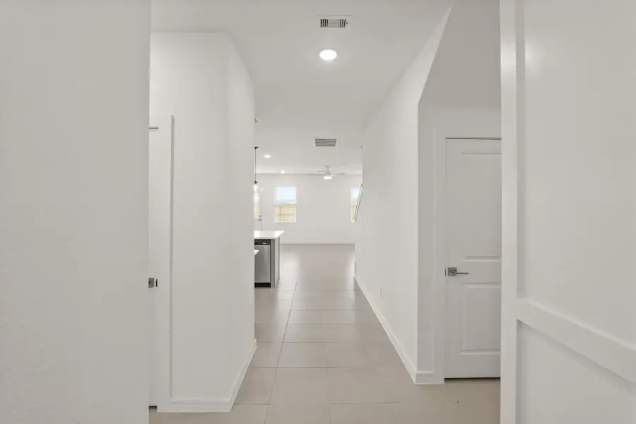 359 West Rose Marie Ln, Montgomery, TX 77356 - Image #2