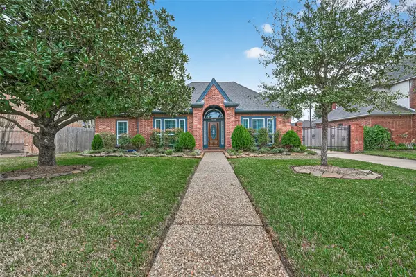1010 Mill Valley Drive, Sugar Land, TX 77498