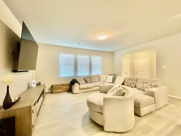 10406 Milford Woods Lane, Tomball, TX 77375