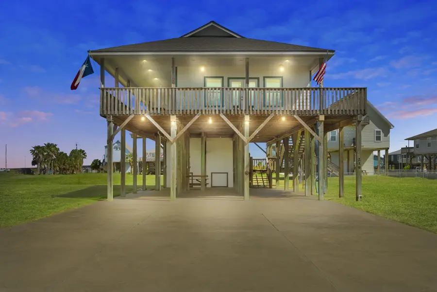 210 Fathom Drive, Freeport, TX 77541 - Image #2