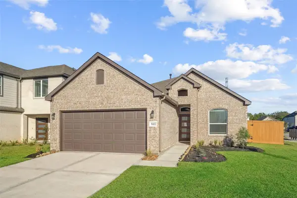 3414 Rolling River Drive, Baytown, TX 77521