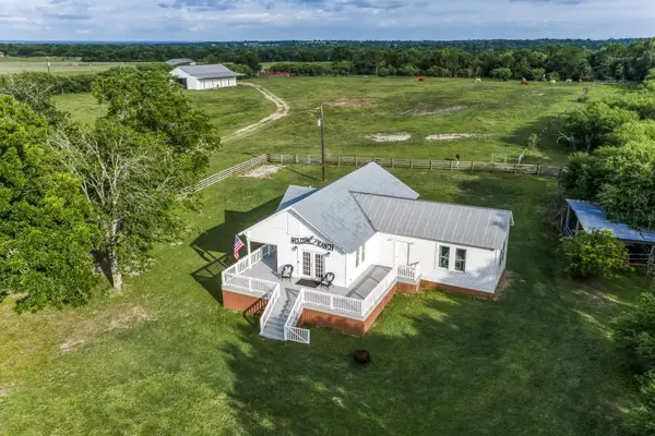 19576 Pickens Road, Washington, TX 77880