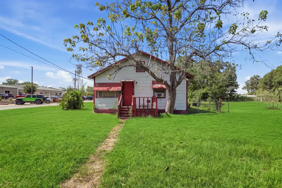 401 N William Barnett Ave, Cleveland, TX 77327 - #1