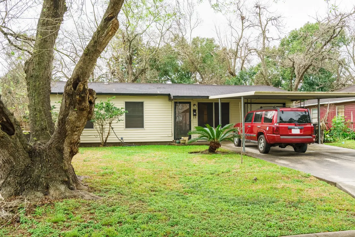 5634 Schevers Street, Houston, TX 77033 - #1
