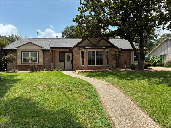 10619 Archmont Drive, Houston, TX 77070