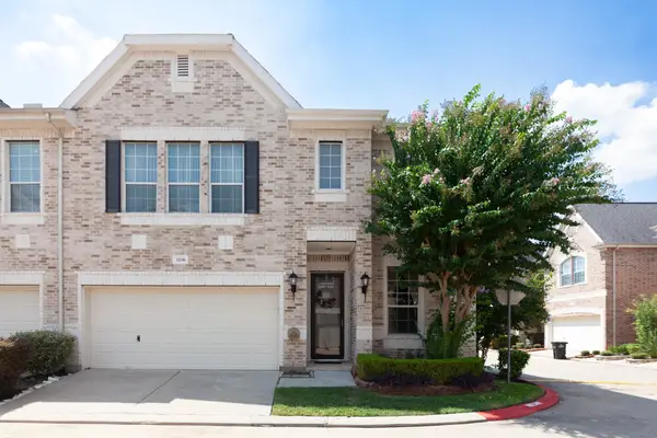 3206 Holly Thicket Drive, Houston, TX 77042