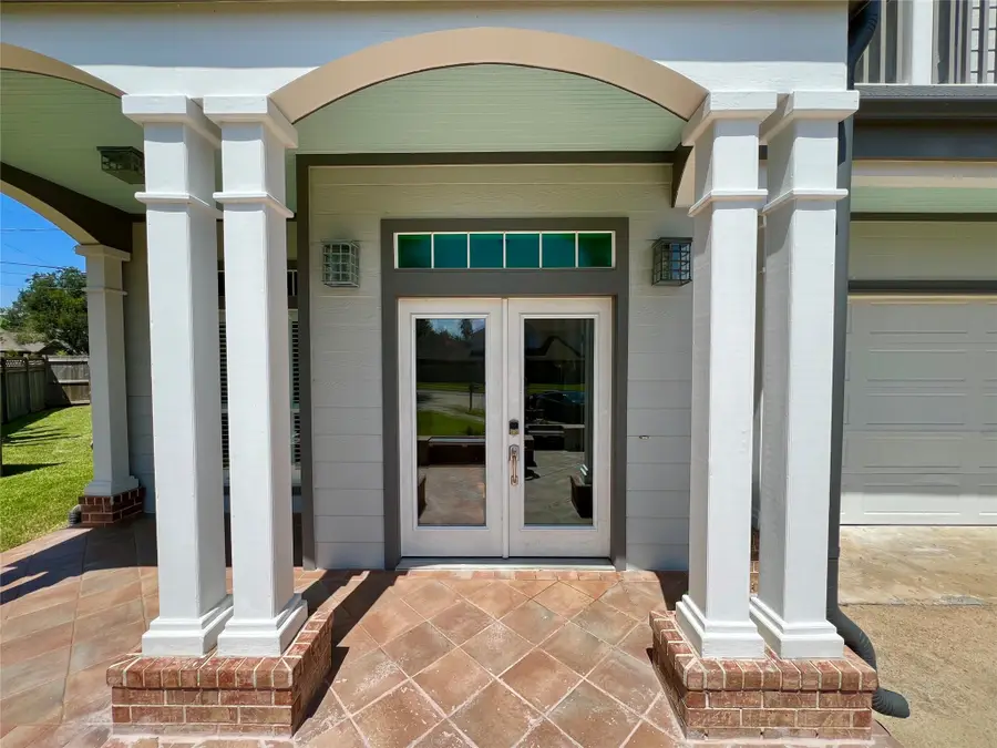 341 Lasso Street, Angleton, TX 77515 - Image #3