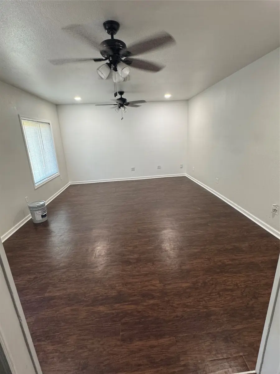 209 W 8th Street, Deer Park, TX 77536 - Image #2