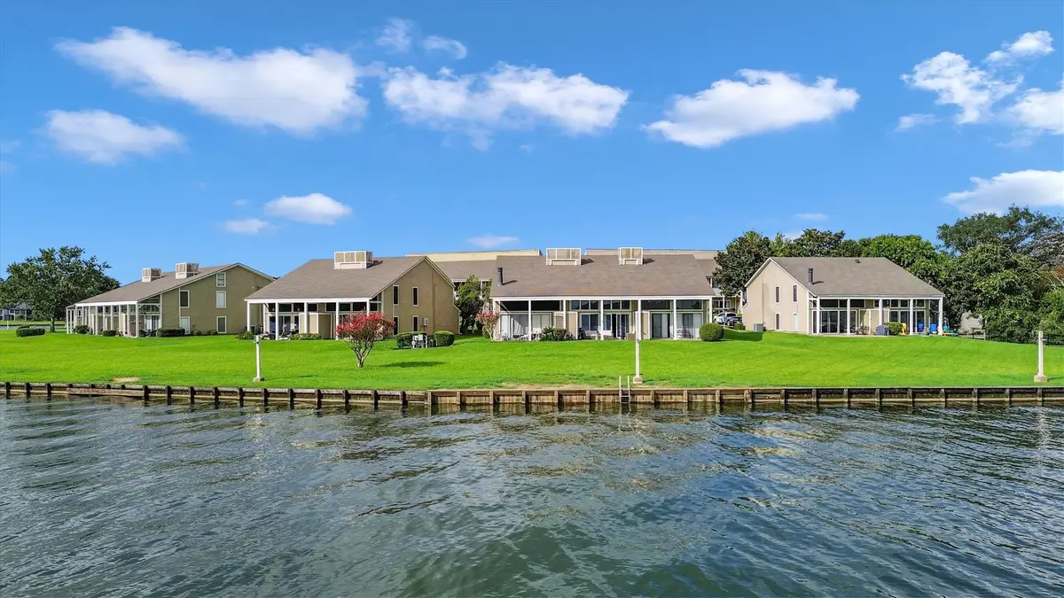 146 April Point Drive S, Montgomery, TX 77356 - #1